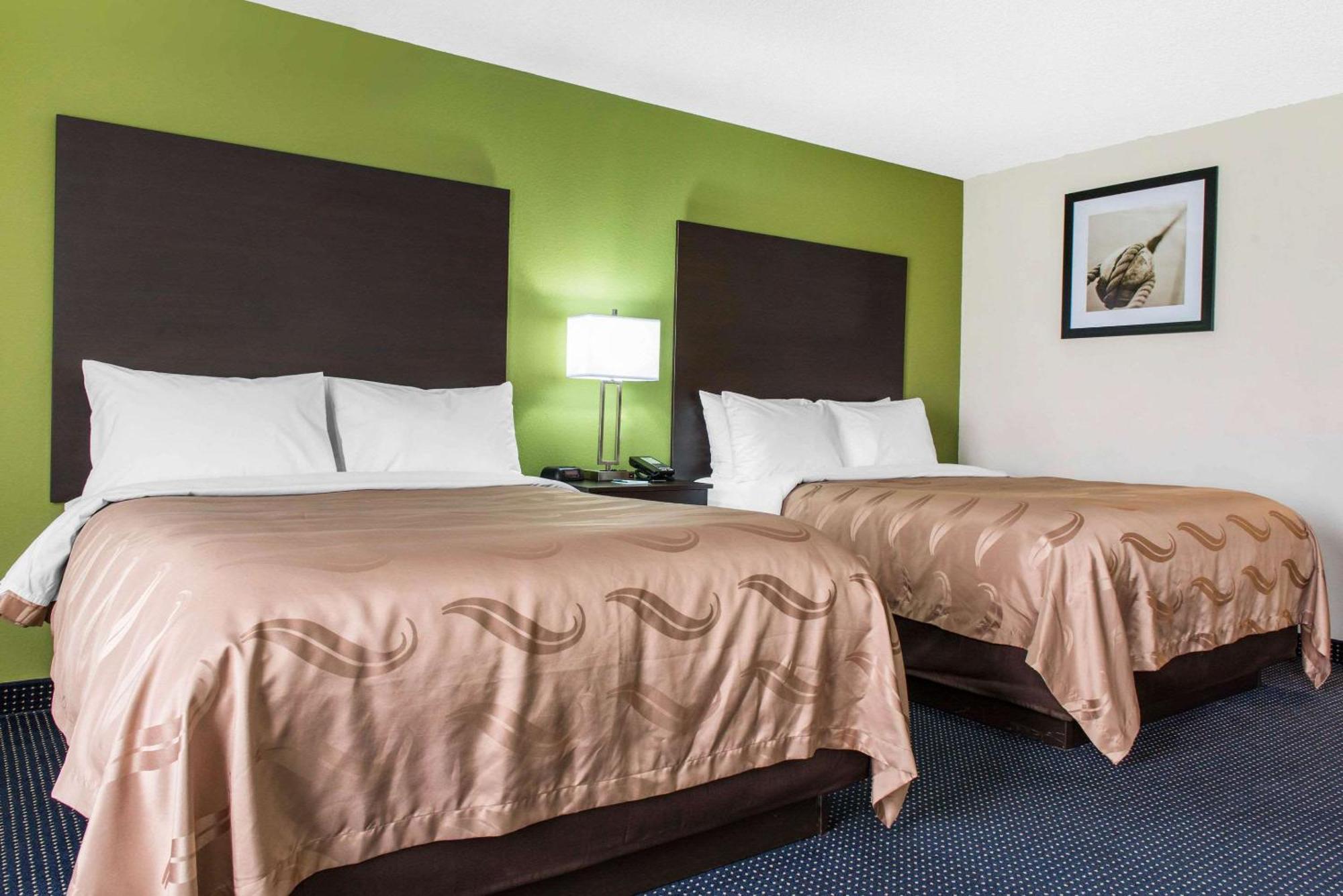 Hotel Quality & I-69