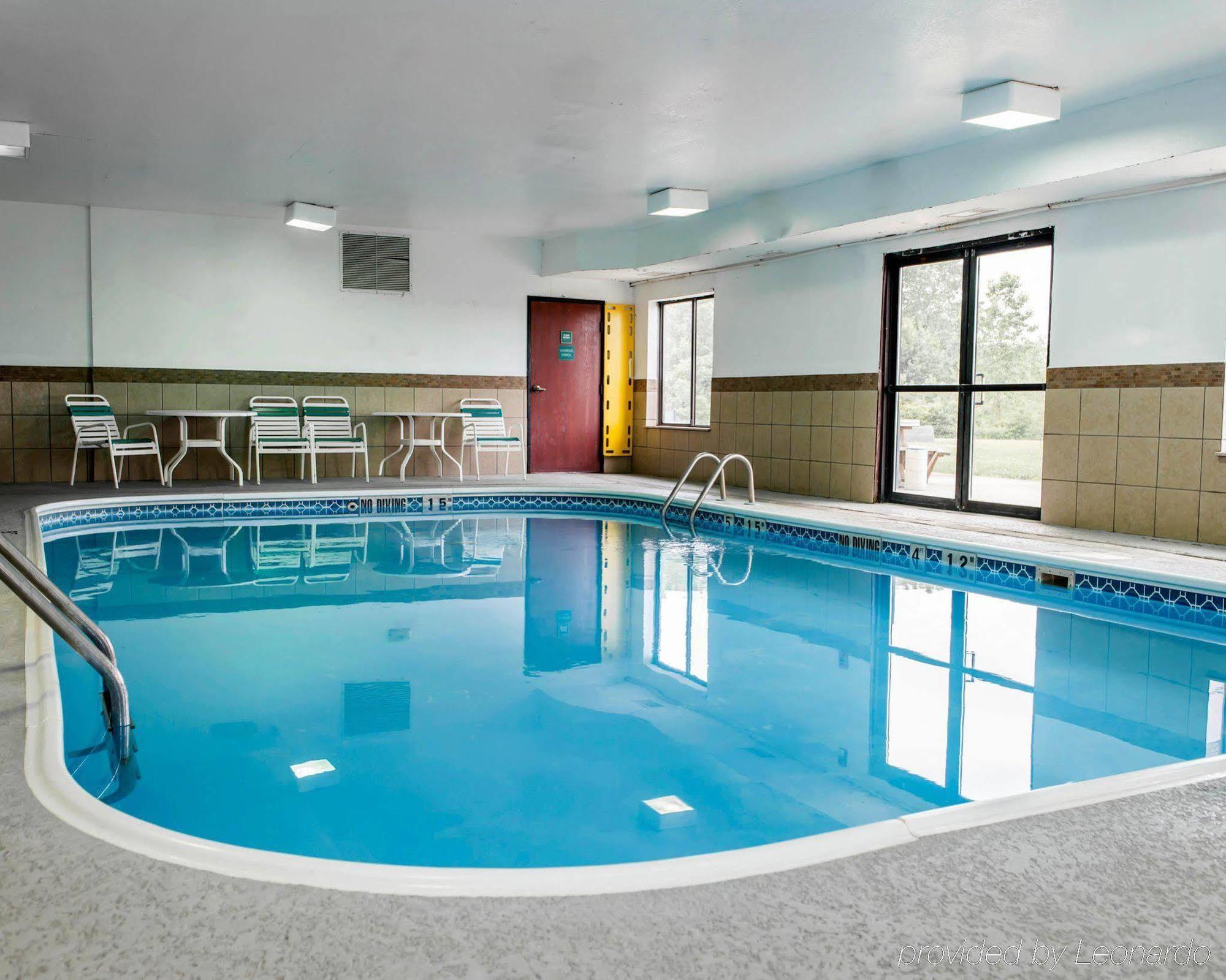 Quality & I-69 Hotel 3*
