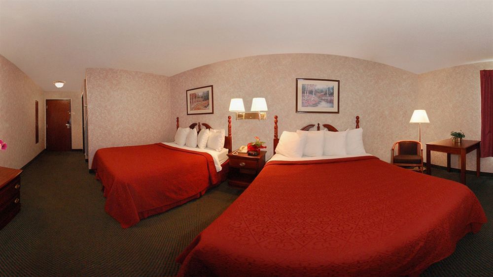 Quality & I-69 Hotel 3*
